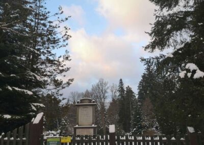 Vintra arboreto Řícmanice - Monumento de Arboj